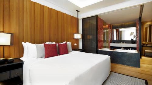 Chang Khlan Hotel | Anantara Chiang Mai Serviced Suites