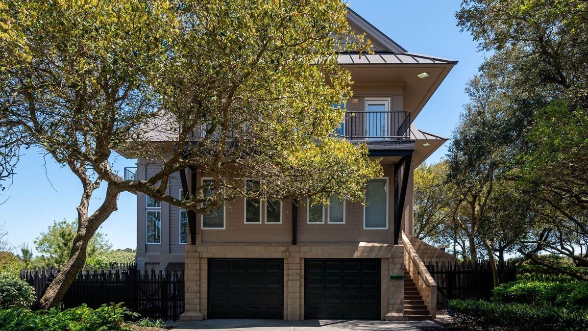 Corolla House | Anchor Away: Private Pool, Hot Tub, Game Room, Currituck Club Amenities