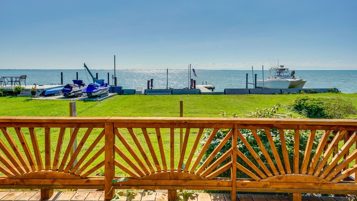 New Baltimore House | Anchor Bay Getaway on Lake St Clair with Dock!