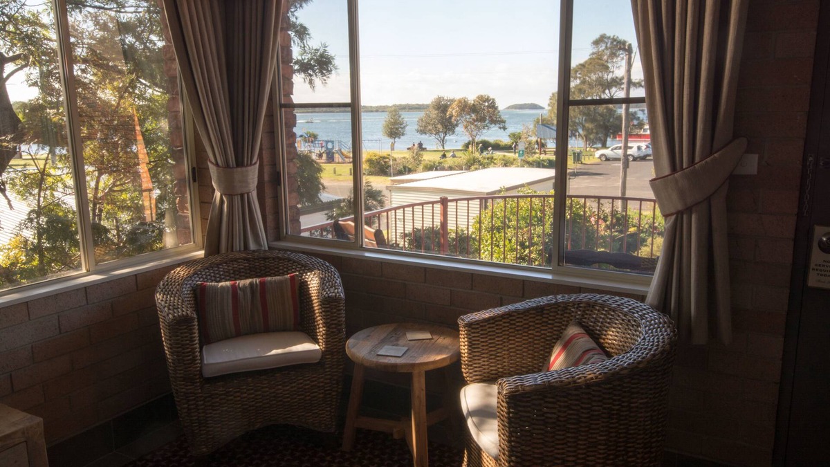 Greenwell Point Hotel | Anchor Bay Motel