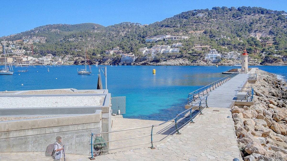 Port d'Andraitx House | Anchor House in superb location with seaview terraces