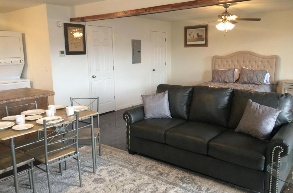 Jamestown Hotel | Anchor Inn and Suites