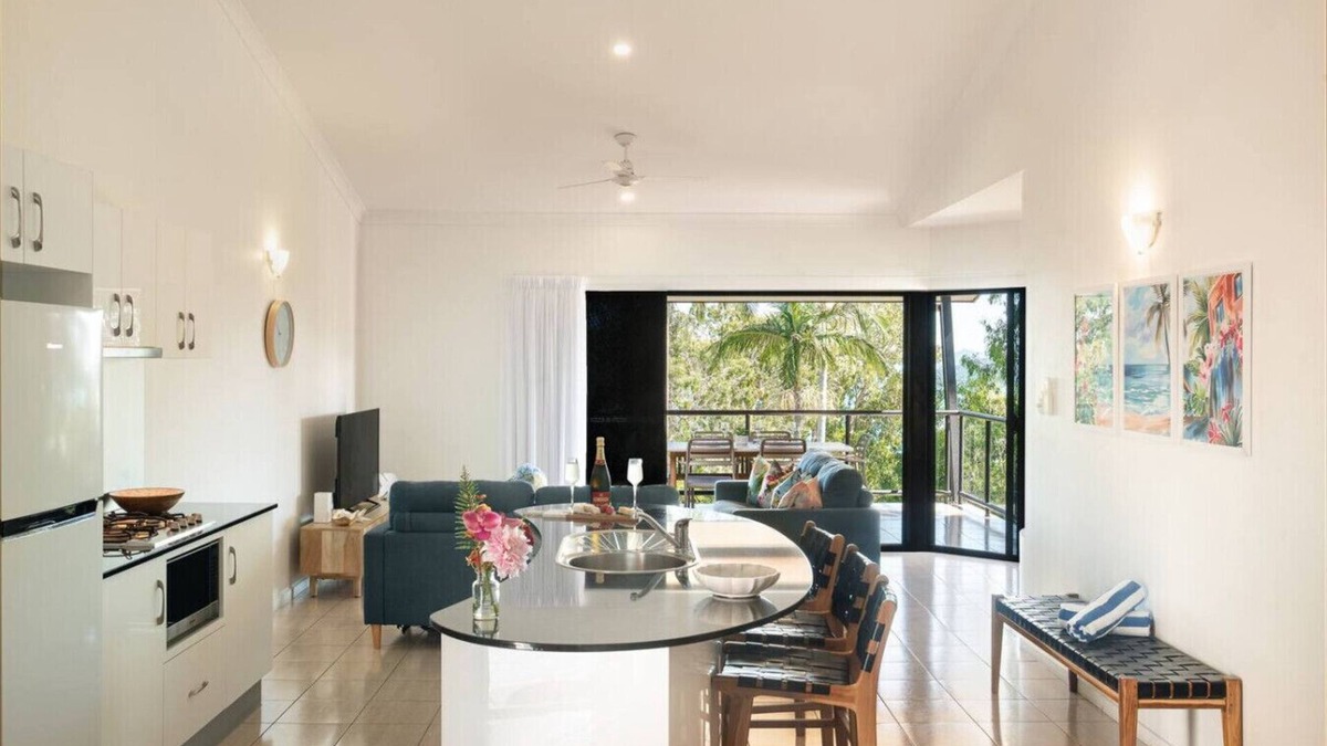 Hamilton Island Apartment | Anchorage 4 & Free Buggy Hamilton Island