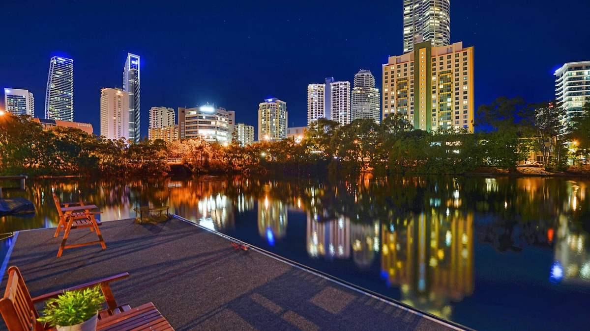 Surfers Paradise House | "Anchorage Waters" Waterfront Mansion Surfers CBD