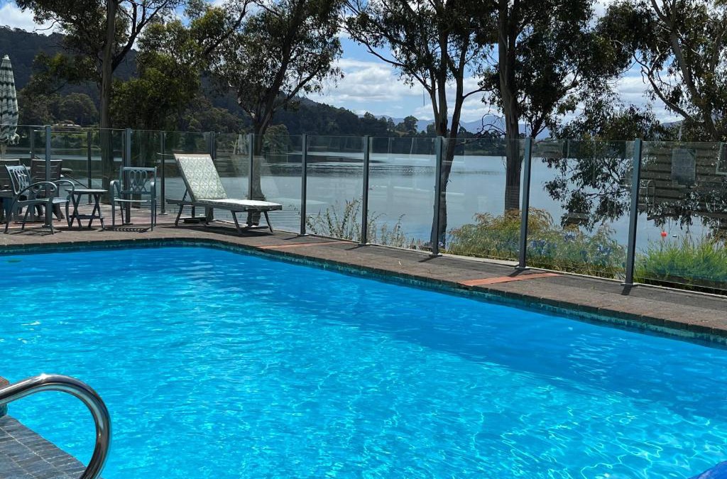 Port Huon Apartment | Anchorage Waterfront Retreat
