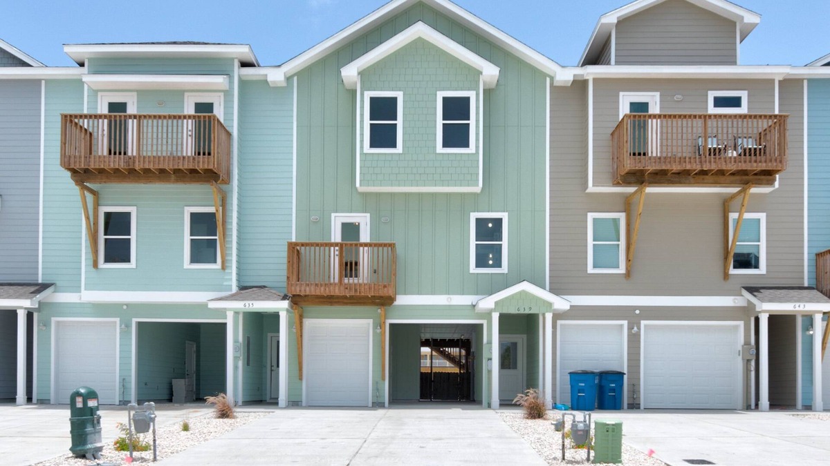 Sand Point House | Anchors Away | Private Pool, Walk to Beach!