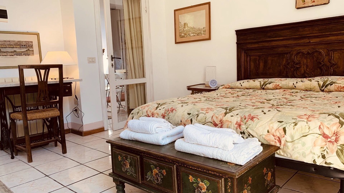 Vescovado Apartment | Ancient Dwellings apartment the Wisteria