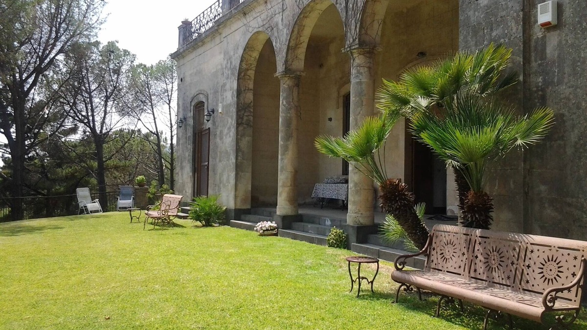 Piedimonte Etneo Villa | ANCIENT MANOR HOUSE SURROUNDED BY A PRIVATE PARK, BETWEEN ETNA AND THE SEA