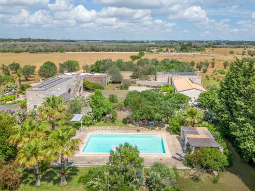 Maglie Apartment | Ancient Masseria with pool - Artemisia Homes