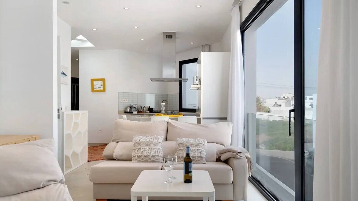Arrieta Apartment | ANCLADA ALTA HOUSE in Playa de Arrieta