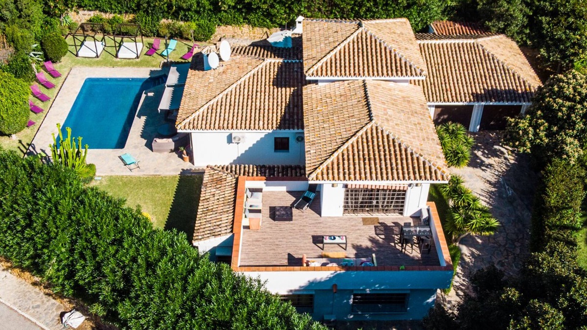 Urbanizacion el Rosario Villa | *Andalousian villa, 10 bedrooms Marbella*