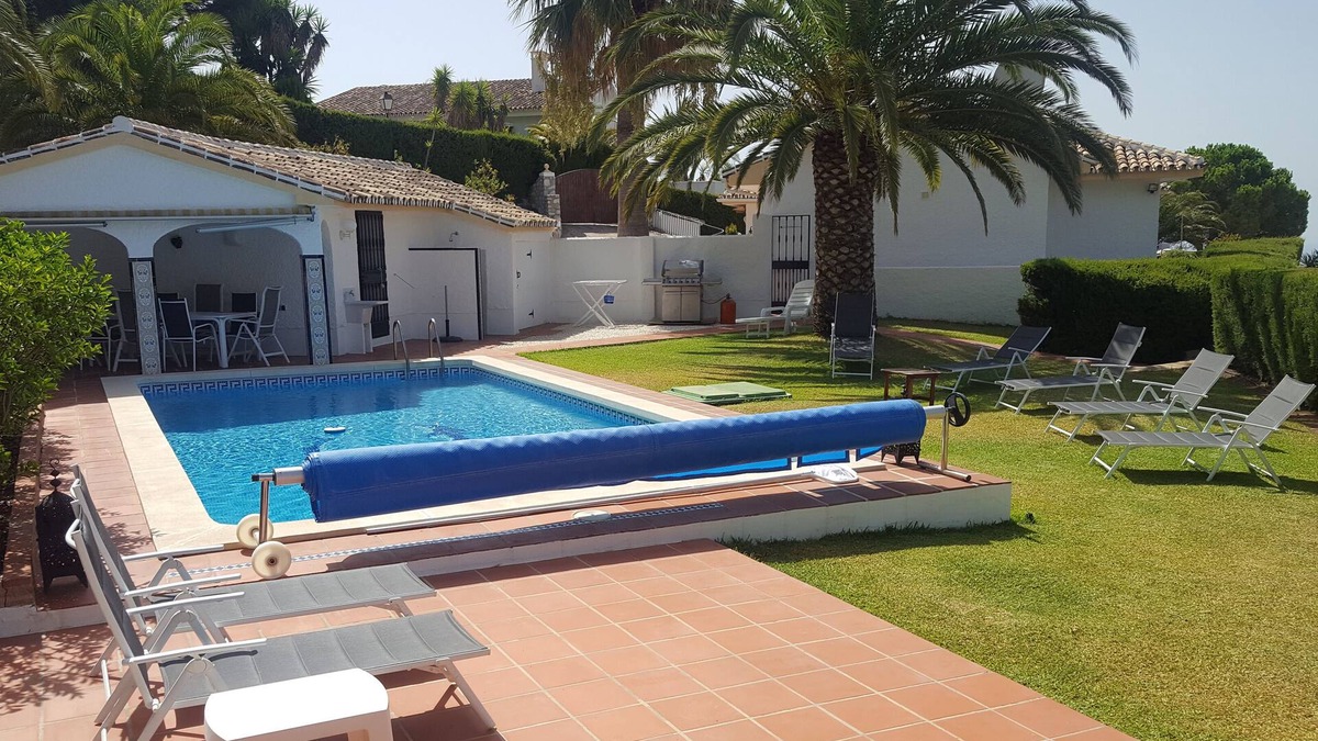 Mijas Villa | Andalusian Villa with sea-mountain views & private pool in Mijas for 8 people