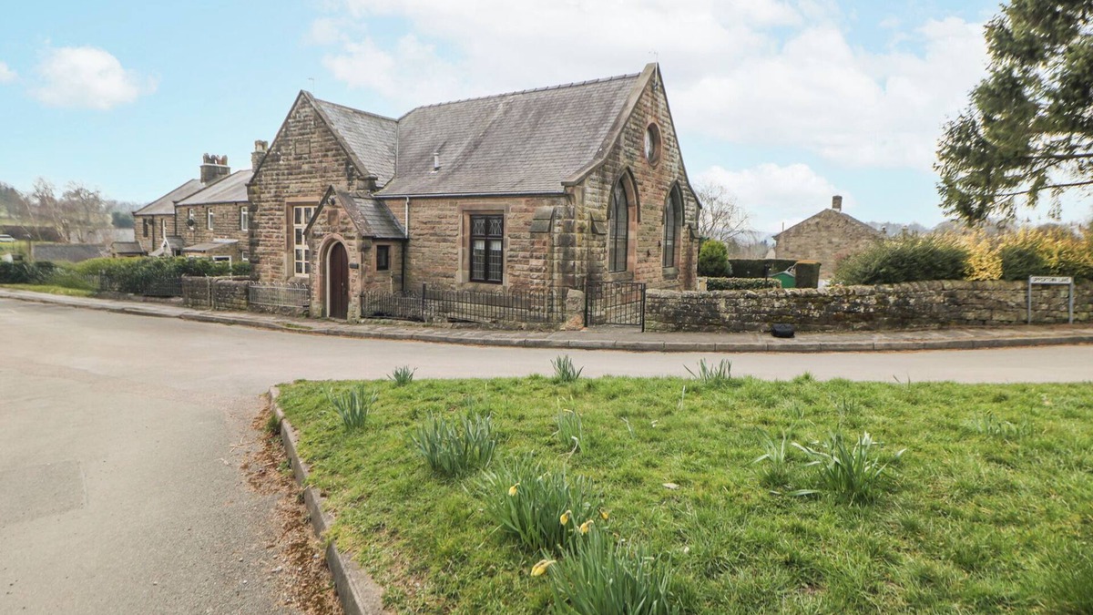 Birchover Cottage | ANDLESTONE, pet friendly, character holiday cottage in Winster