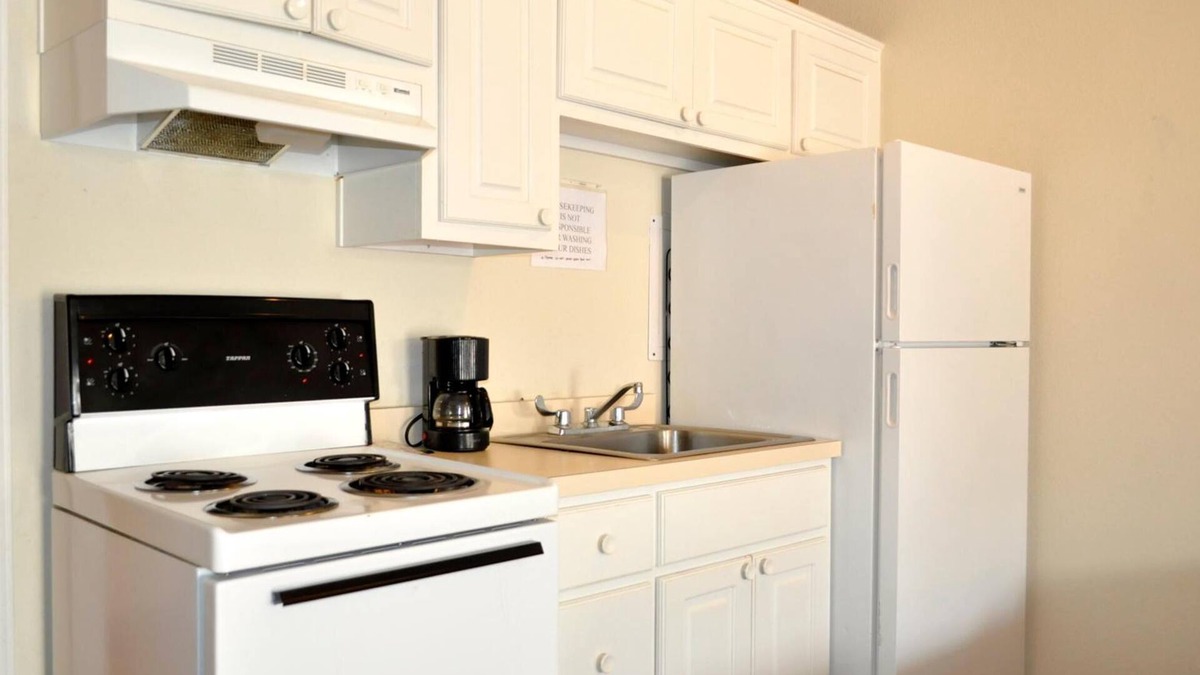 Andrews Hotel | Andrews Motor Inn