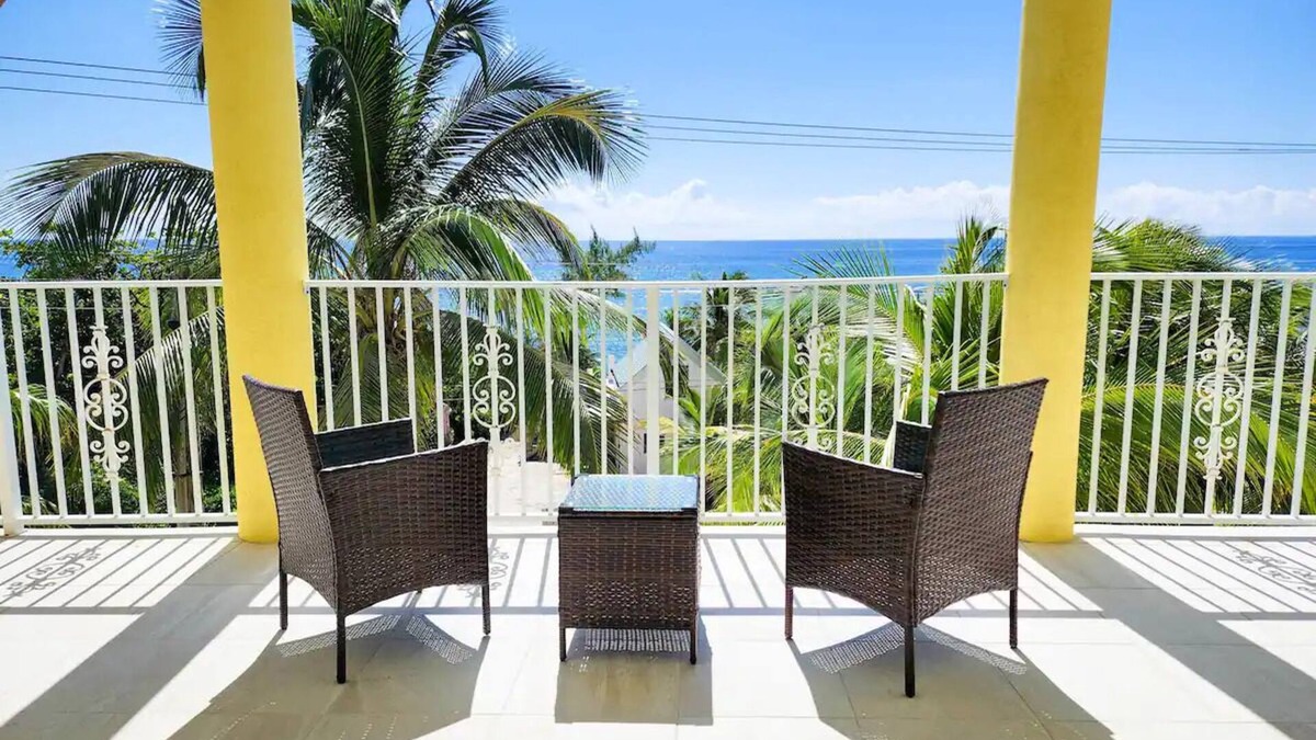 Bodden Town Villa | Andy's Inn is a delightful 3 bedroom guesthouse nestled in historic Bodden Town.