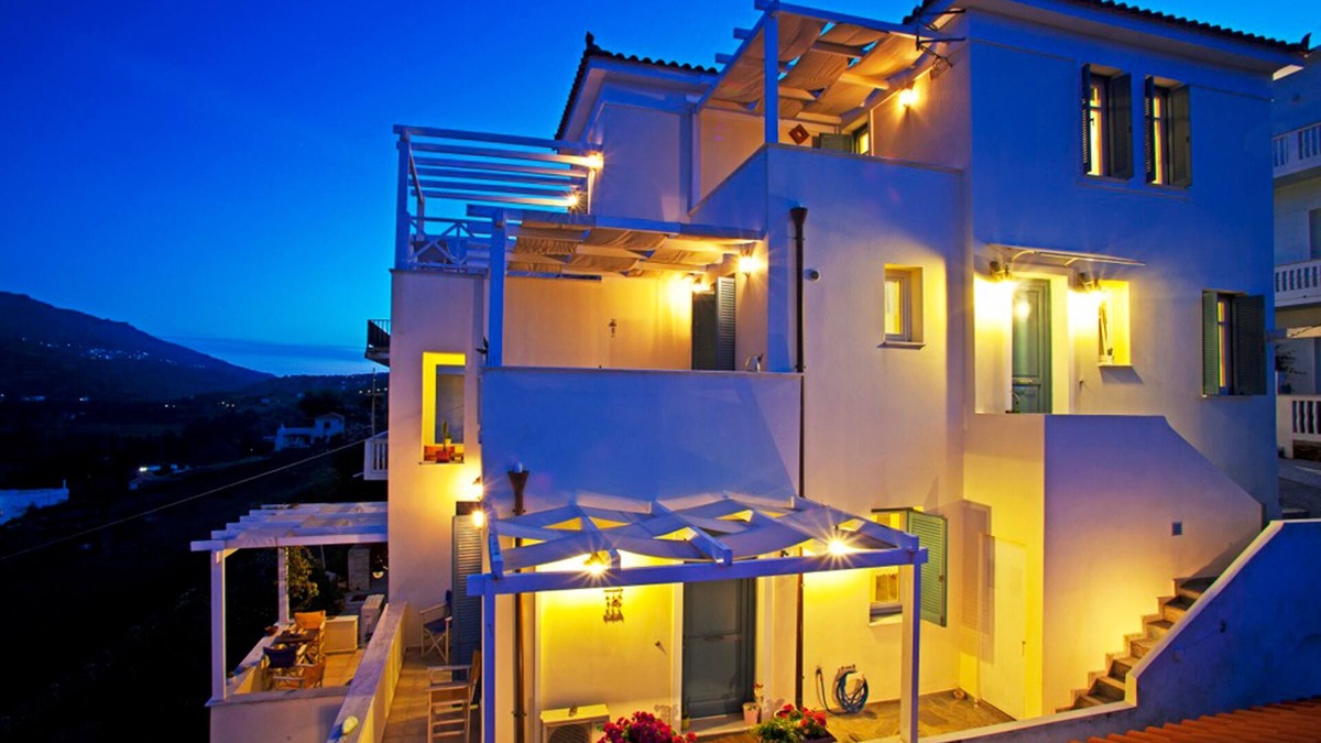 Paleopolis Apartment | Anemomiloi Studios