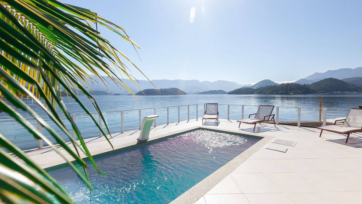 Angra dos Reis Villa | Ang036 - Mansion on Cavaco Island in Angra dos Reis