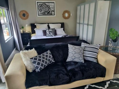Robertson Apartment | Angel 8 AirBnB Apartment 1