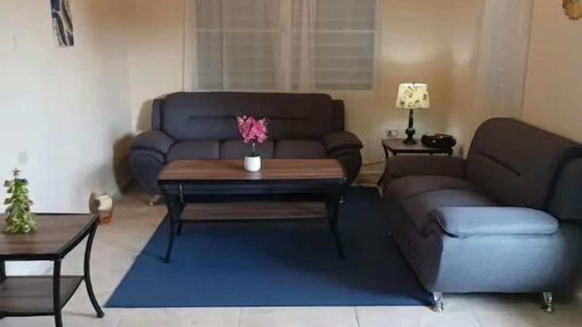 Angeles House | Angeles Guest House