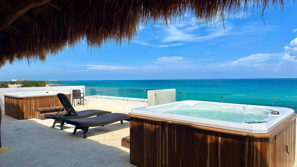Puerto Morelos Hotel | Angelina 28 Beachfront and Family Apartments - Modern and Relaxing Long Stays (20 min from Cancun Airport)