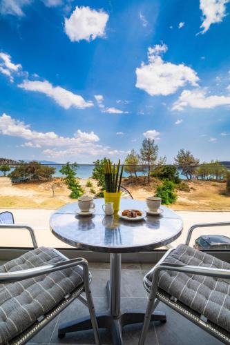 Tolo Hotel | ANGELO Cafe Hotel