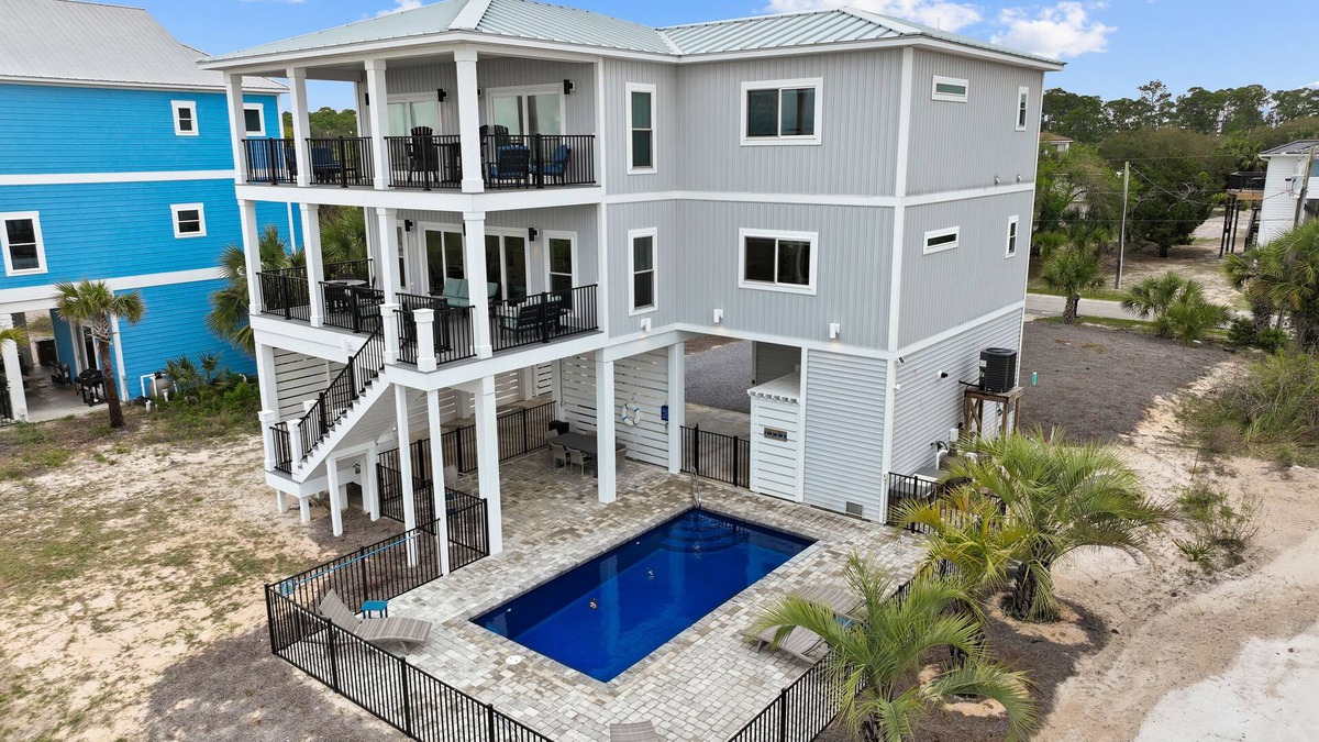 Indian Pass House | Angler's Nook: Stunning Beachfront Home, Private Pool, Pet-Friendly – Sleeps 12