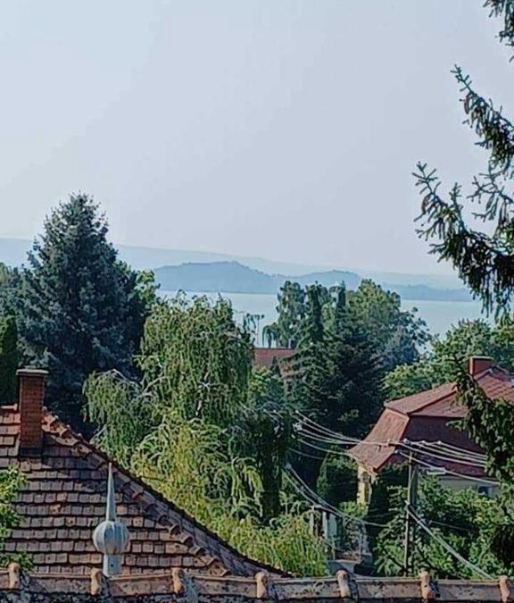 Revfulop Apartment | Anita apartman