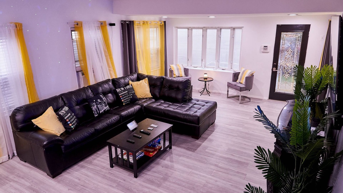 Queens House | Ann City Experience