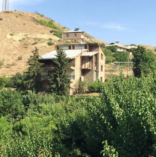 Areni Bed & Breakfast | Anna Home B&B