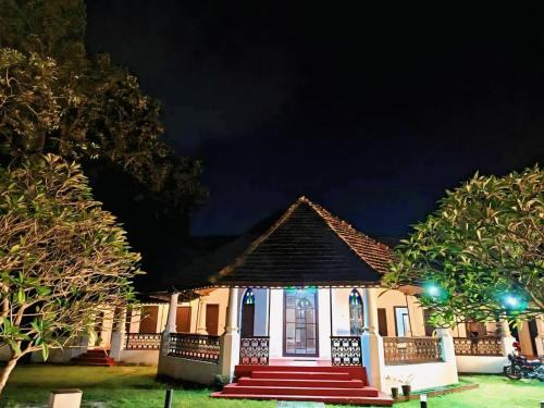 Vazhicherry Ward Bed & Breakfast | Anna's Heritage bungalow