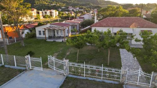 Agiokampos House | Anna's Suites