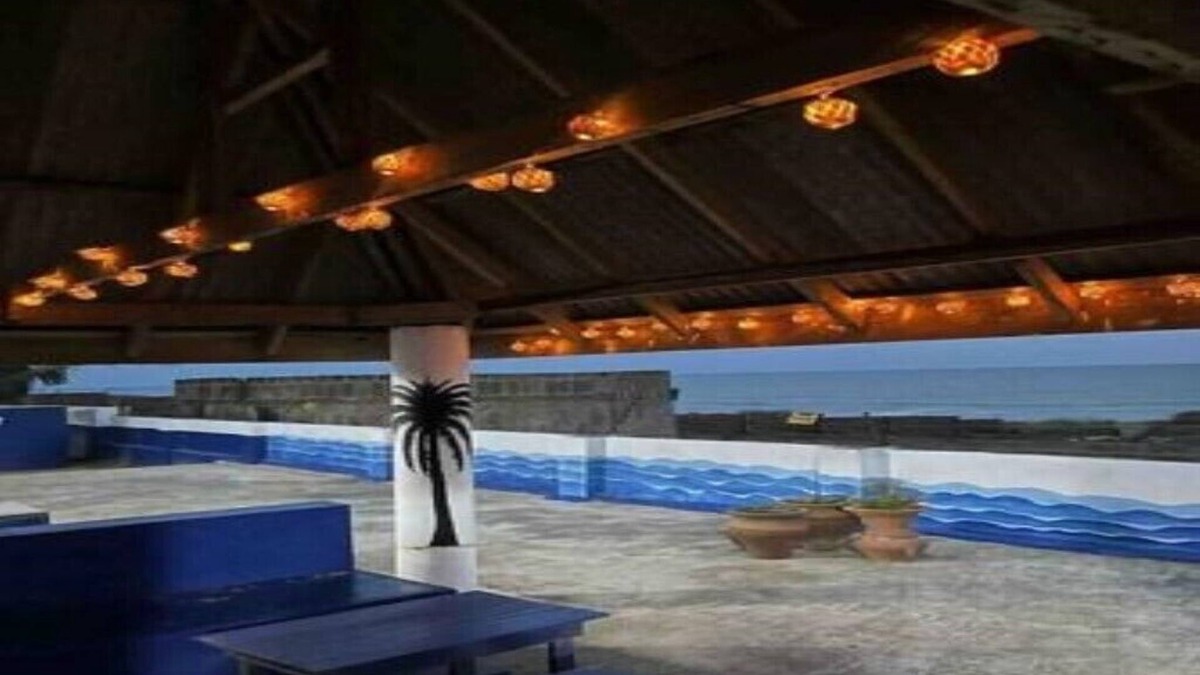 Nyanyanu House | Anne's Beach House . Gomoa East Ghana
