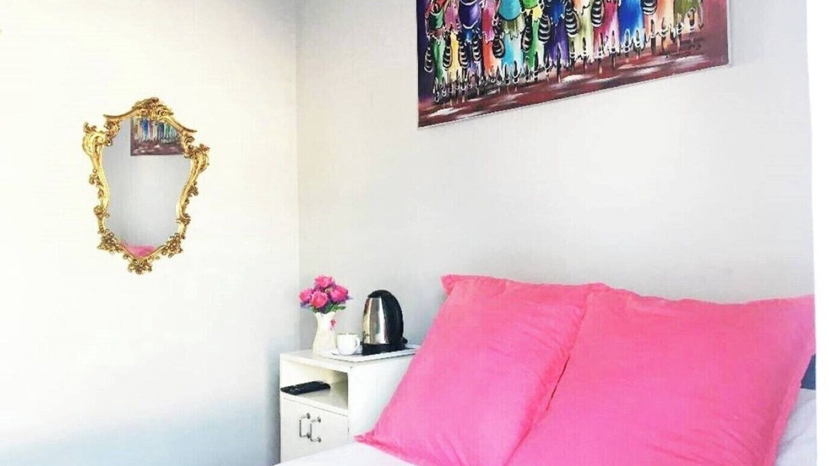 Cape Town Cabin | Annex Lodge - Suite 7