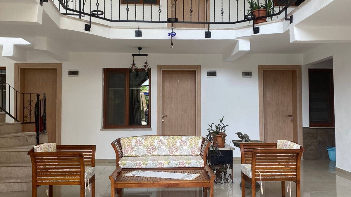 Edremit Hotel | Antandros Narlı Konak