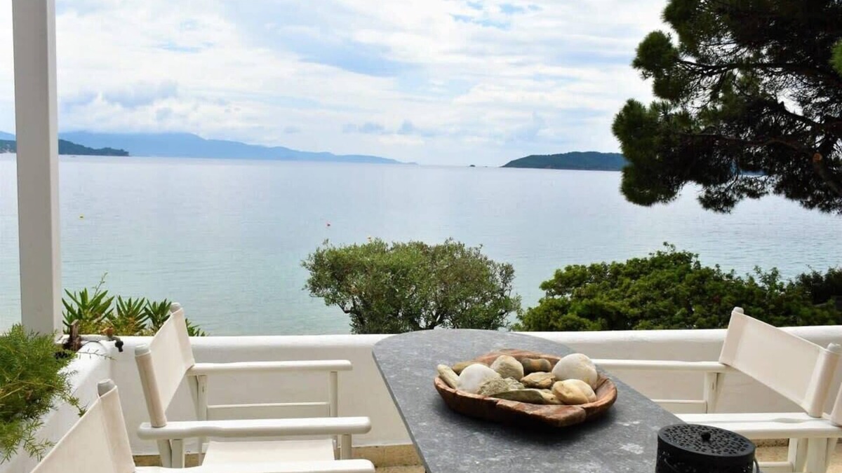 Achladies Apartment | Anthi's Villa Summary