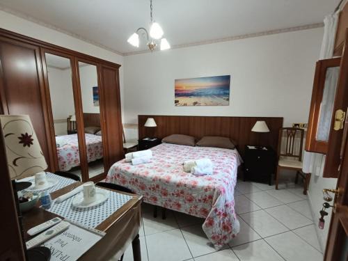 Regalbuto House | Antico Portale