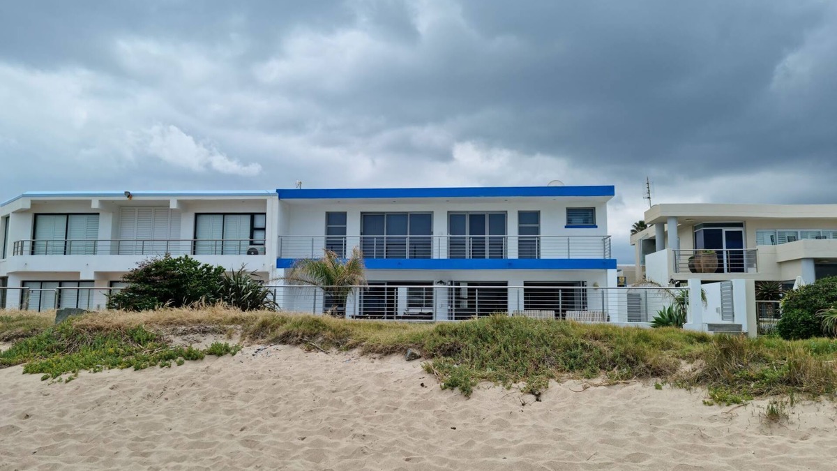 Gordon's Bay House | Antilles On the Beach - sleeps 12 in 6 bedrooms