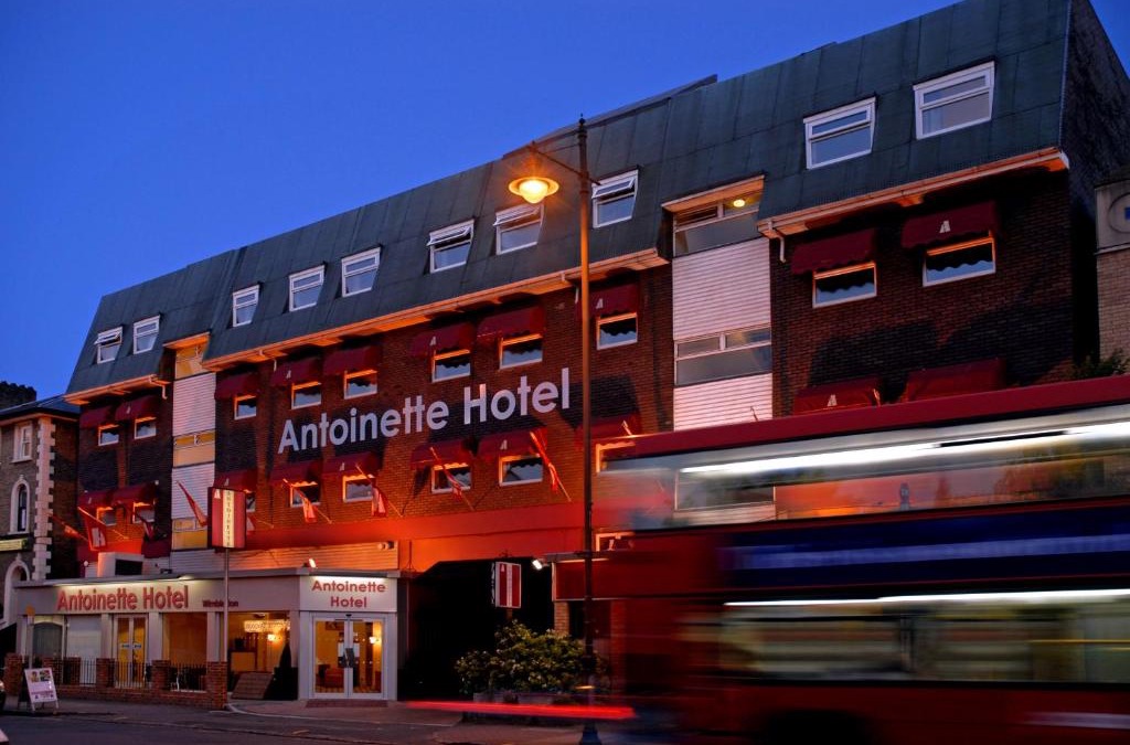 Abbey Hotel | Antoinette Hotel Wimbledon