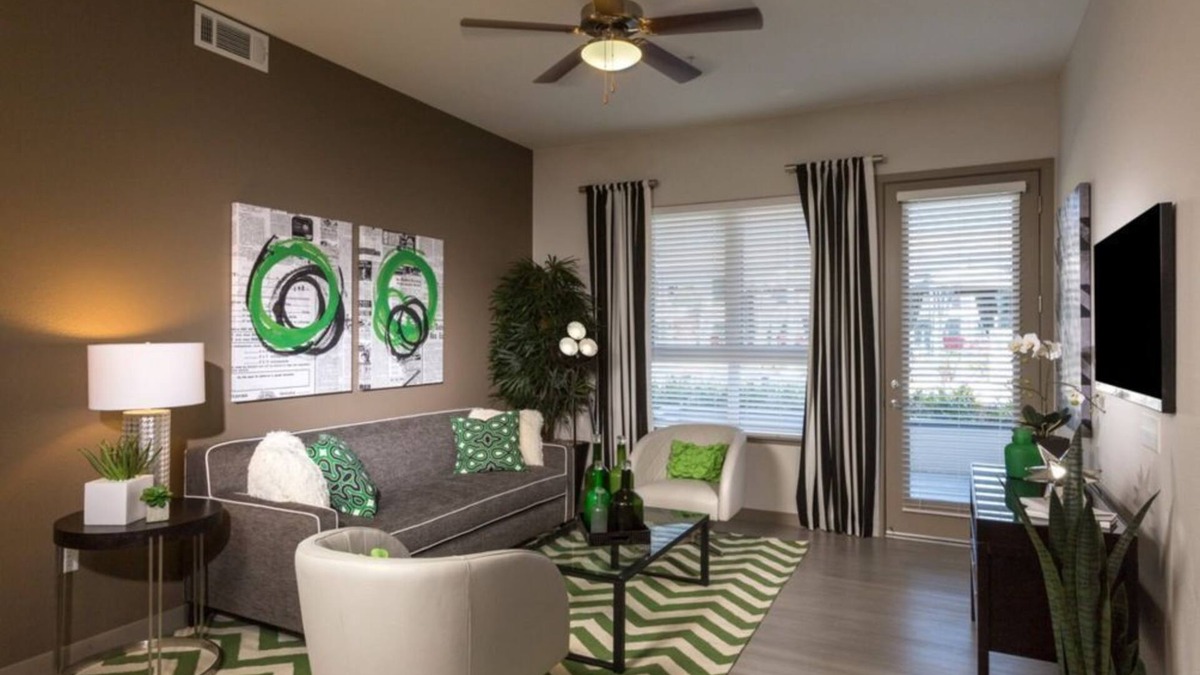 Morse Park Condo | Anton 1101 Escape: 1BR w/Pool, Gym & Family Comfort