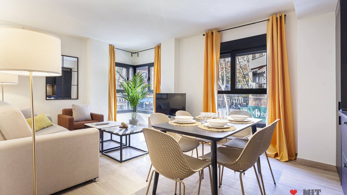 Atocha Apartment | Antonio Lopez VI apartment in Madrid