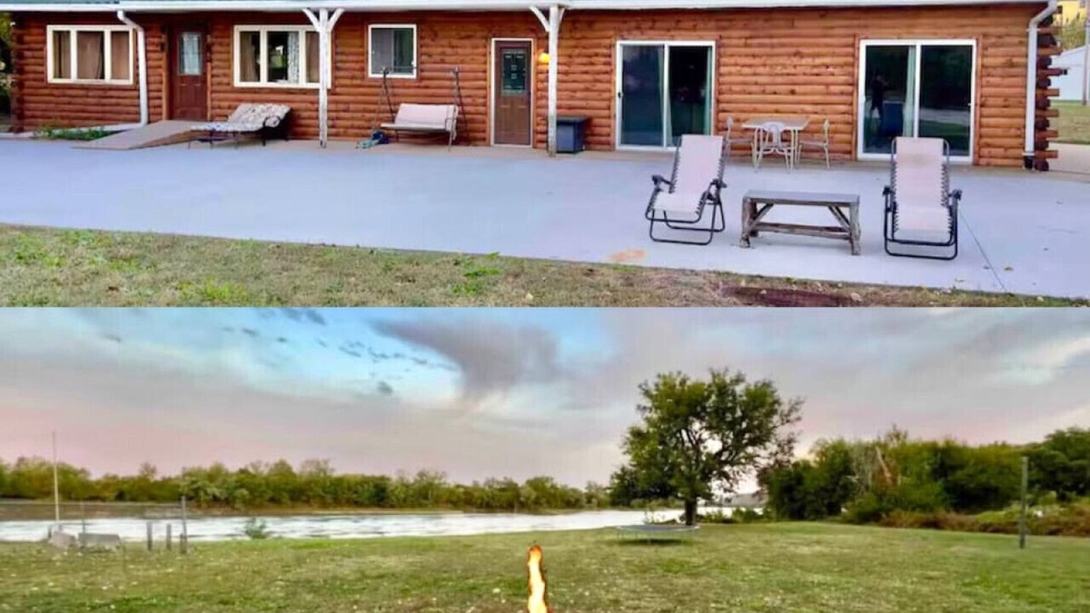 Doniphan County Cabin | Ant’s Riverfront Studio Cabin w/Best View & Yard!