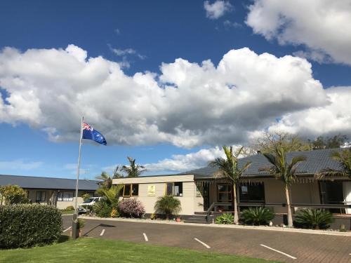 Whitianga Hotel | Aotearoa Lodge