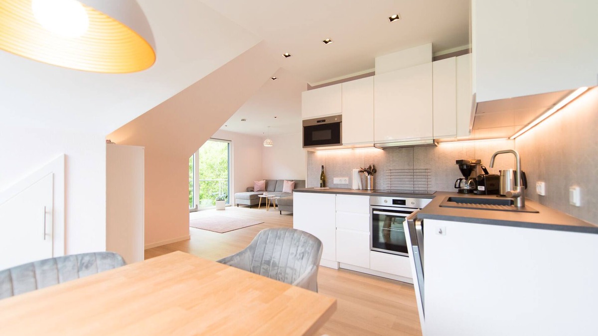 Uerzig Apartment | Ap 6 - Herzlay-Apartment-Deluxe-Ensuite-Vineyard view