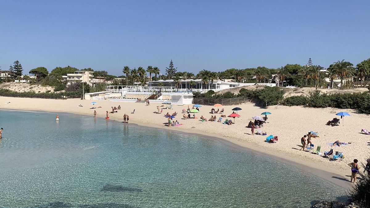 Monti D'arena-Bosco Caggione Apartment | Apartment 'Luna' with Sea View, Wi-Fi and Air Conditioning