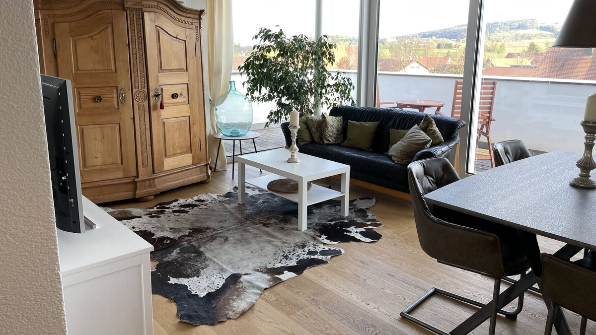 Deggenhausertal Apartment | Apartment "Sonnige Penthouse" with Mountain View, Terraces & Wi-Fi