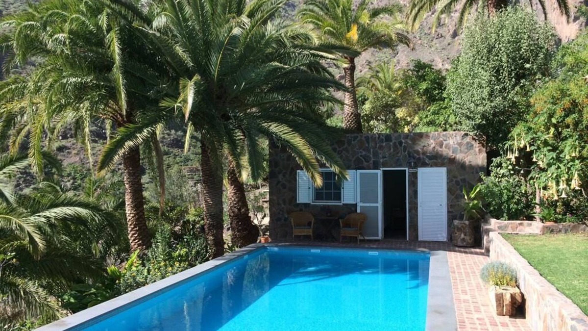Mogan Apartment | Apartment-Pool view-Private Bathroom