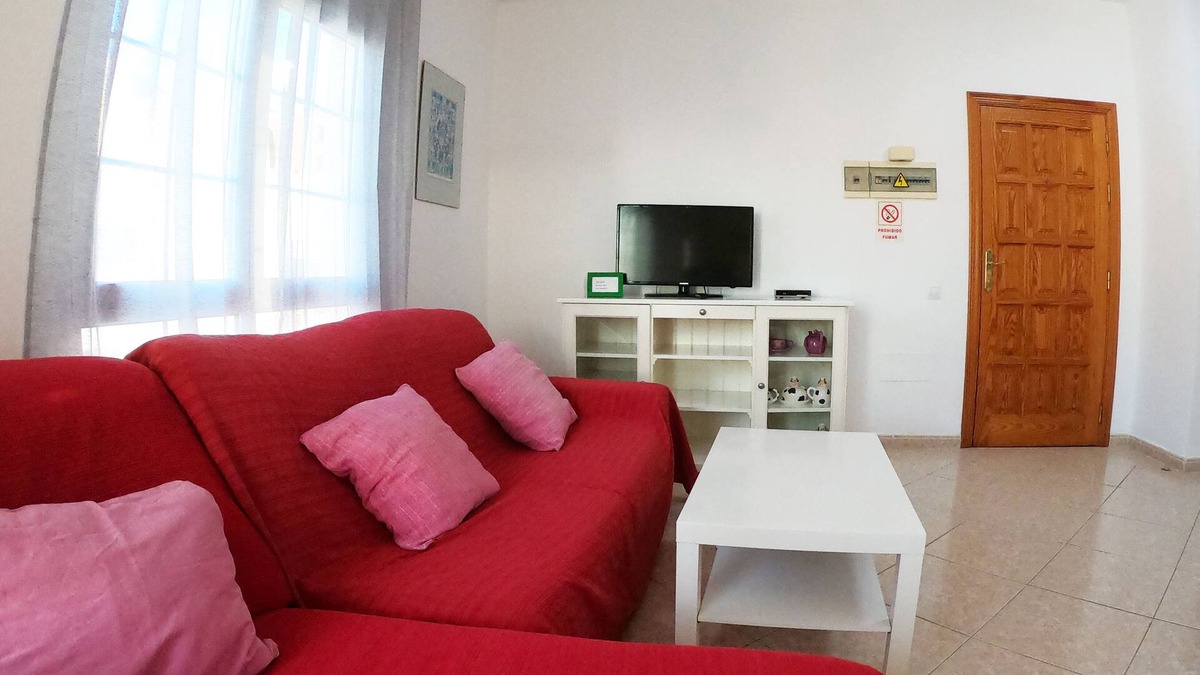 Gran Tarajal Apartment | Apartment along beach, sea views, free Wifi and TV ST