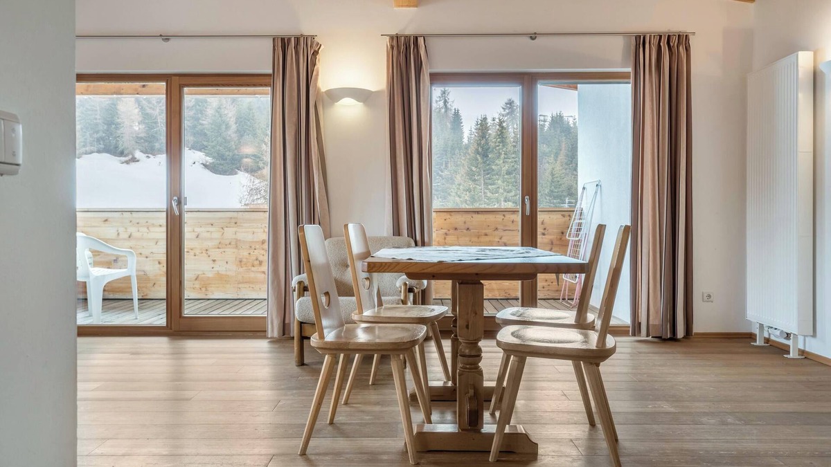 Castelrotto Apartment | Apartment "Sabina Birke" in the Nature Reserve directly on the Alpe di Siusi