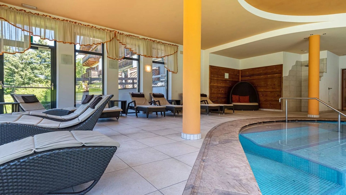 Castelrotto Apartment | Apartment "Ferienparadies Sabina Lärche" in the Nature Reserve directly on the Alpe di Siusi