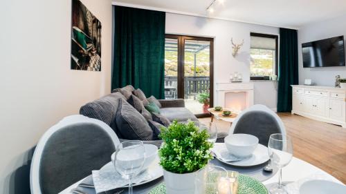 Karpacz Apartment | ApartaLala, Apartament z ogrodem